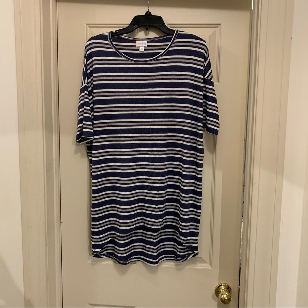 Lularoe Irma Tunic size XS.